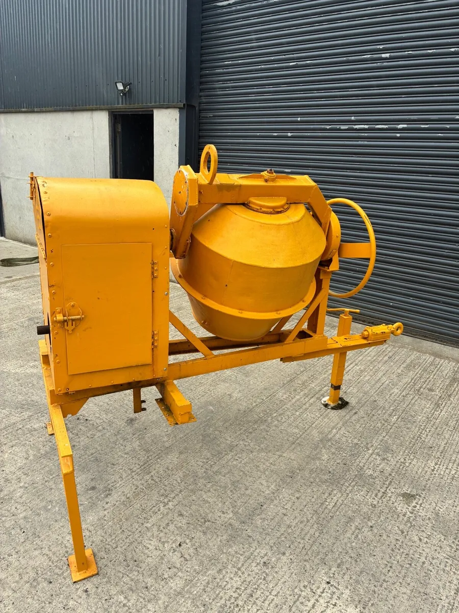 Cement Mixer - Image 1