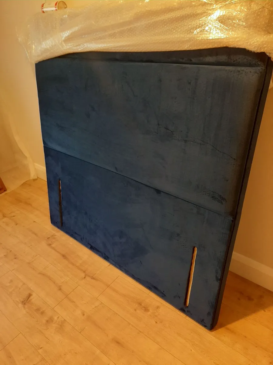 Bed - Image 1