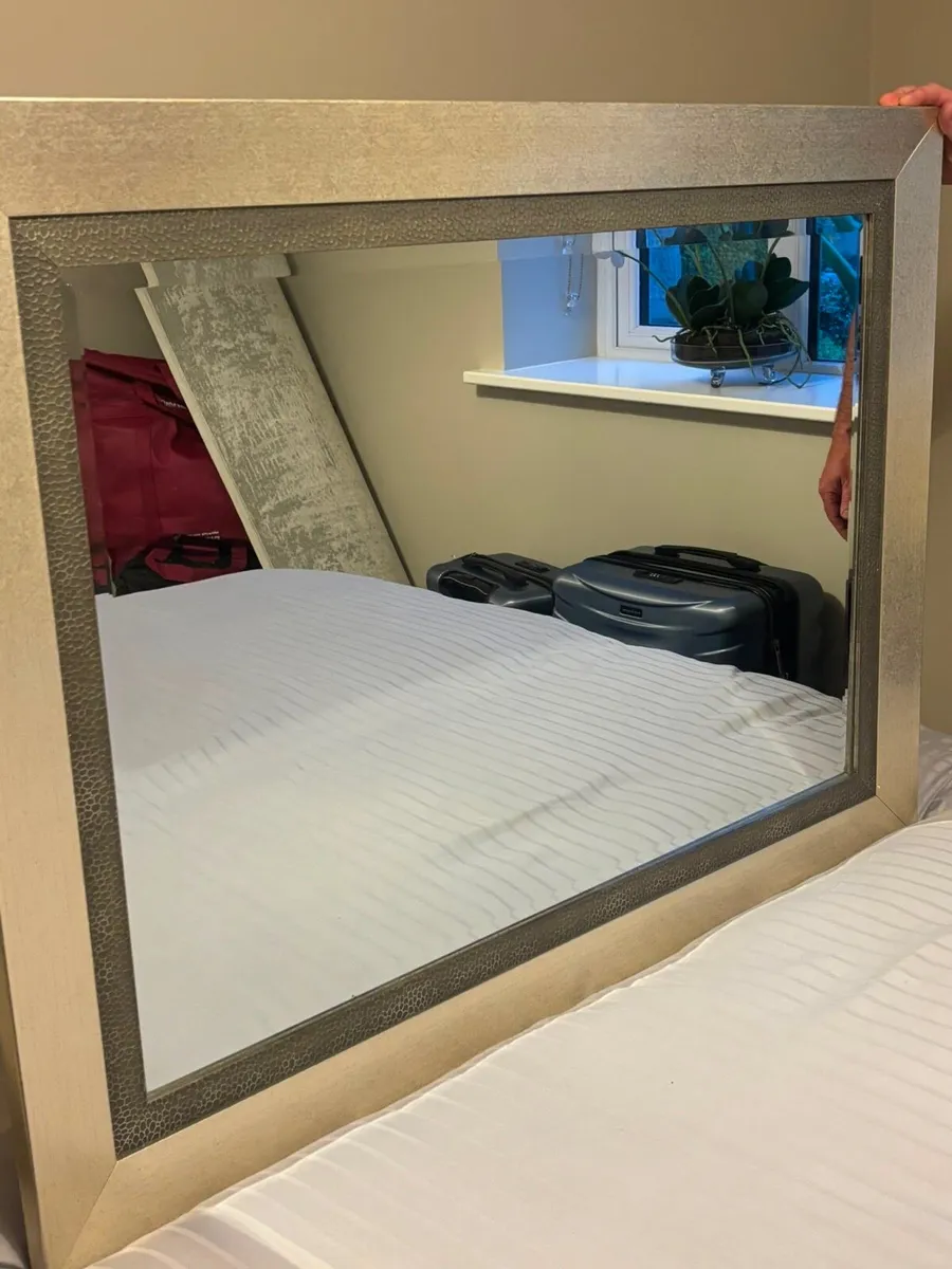 Mirror - Image 1