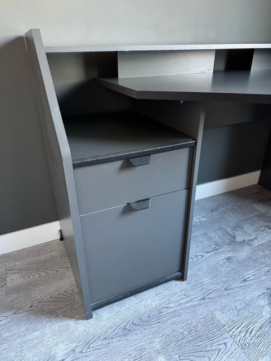 Nitro Gaming Desk - Image 4