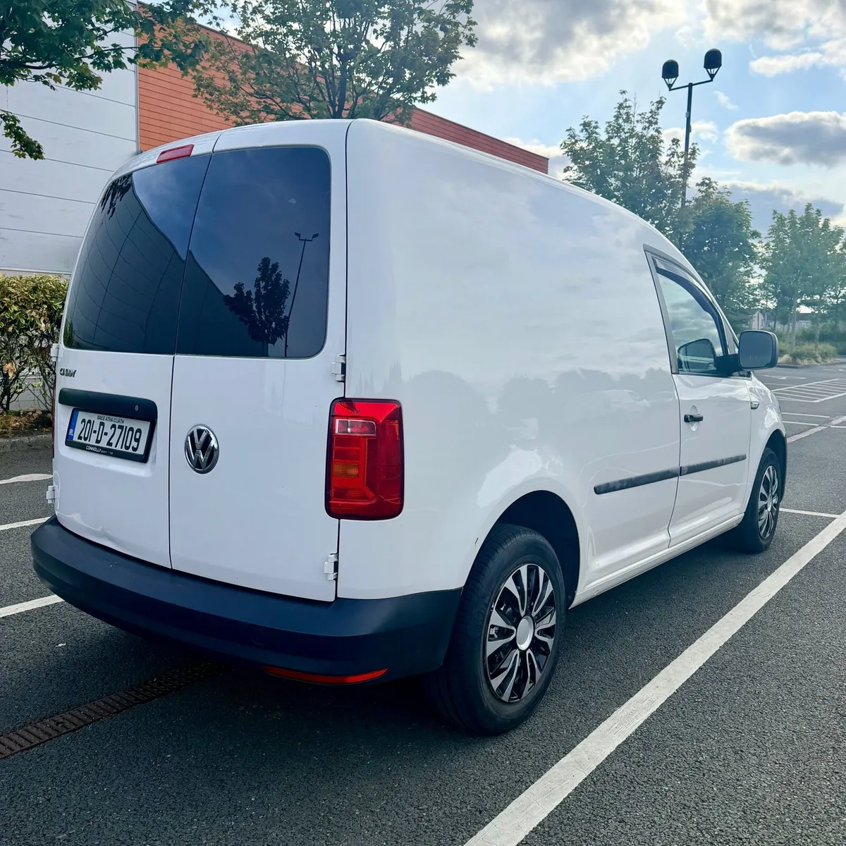 Volkswagen Caddy 2.0 TDI - Image 4