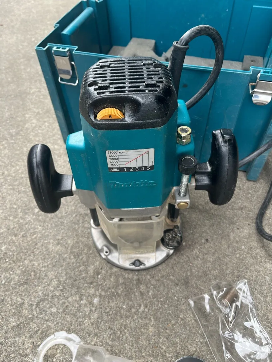 Makita Router 3612C - Image 3