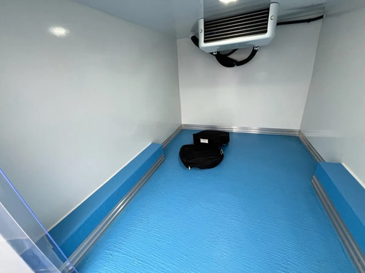 2021 Maxus eDeliver 3 Refrigerated Van - Image 3