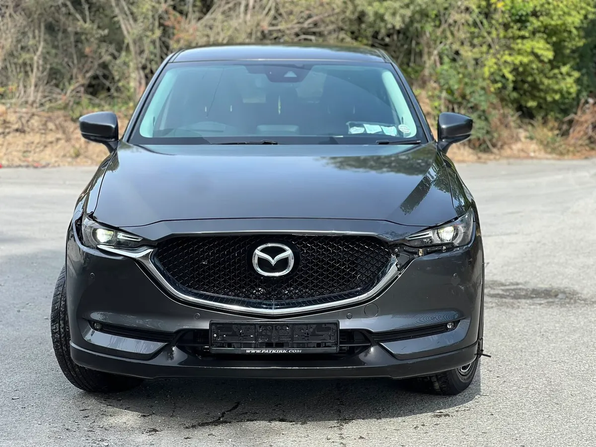 Mazda CX5 2018 light damage - Image 1
