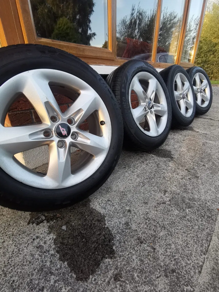Ford focus alloys 16’ - Image 1
