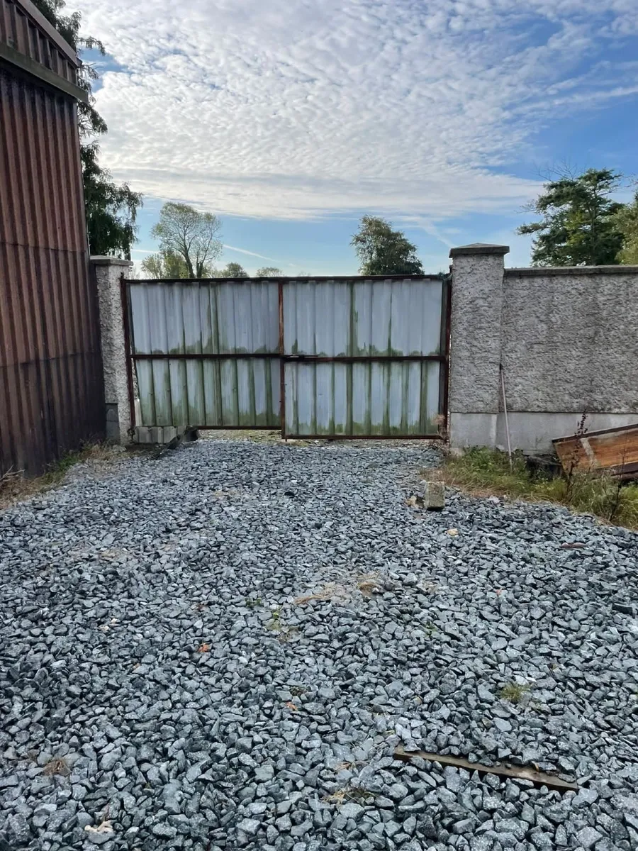 Shed for rent - Image 2