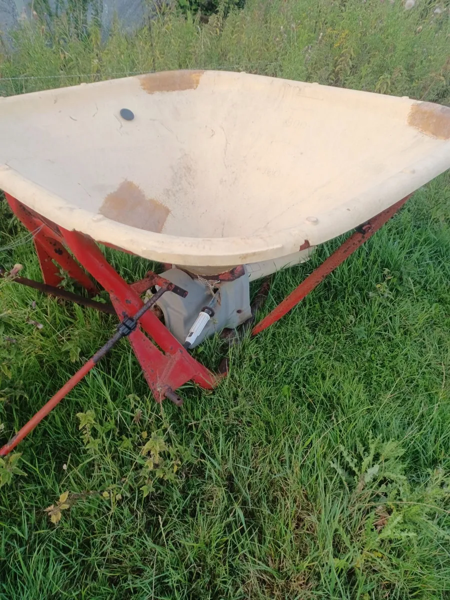 Farm machinery Clear Out - Image 3