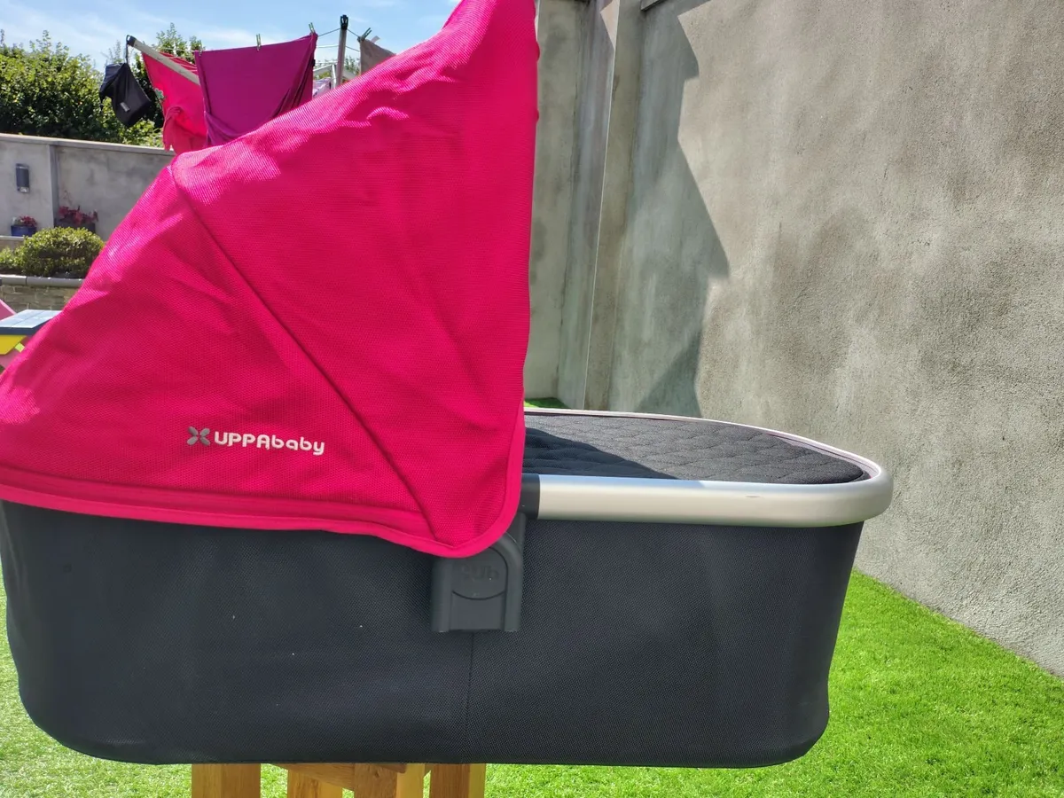 UPPAbaby Vista 2015 Bassinet / Carrycot (Red ) – - Image 2
