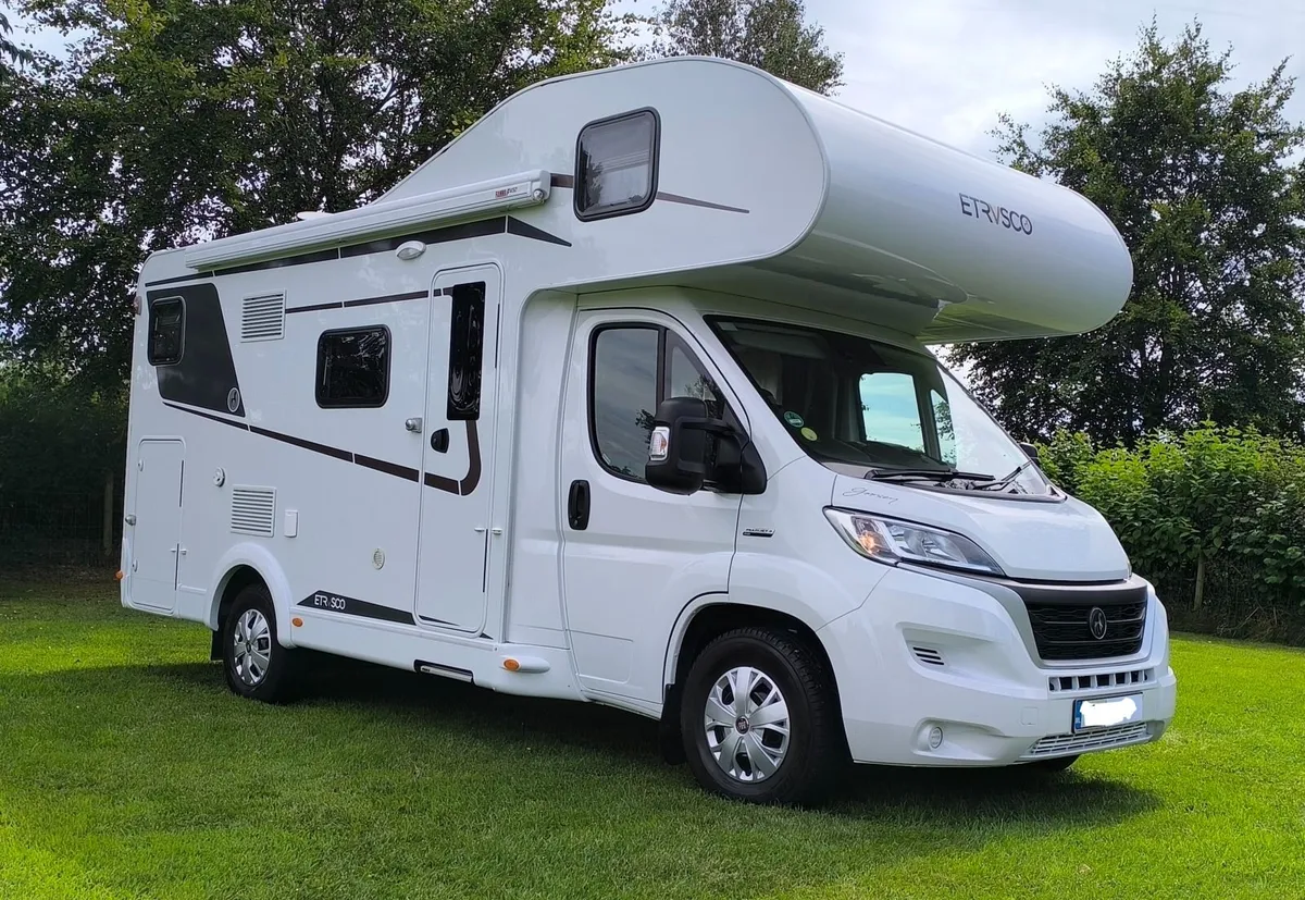 Etrusco A6600BB 6 Berth Motorhome - Image 1