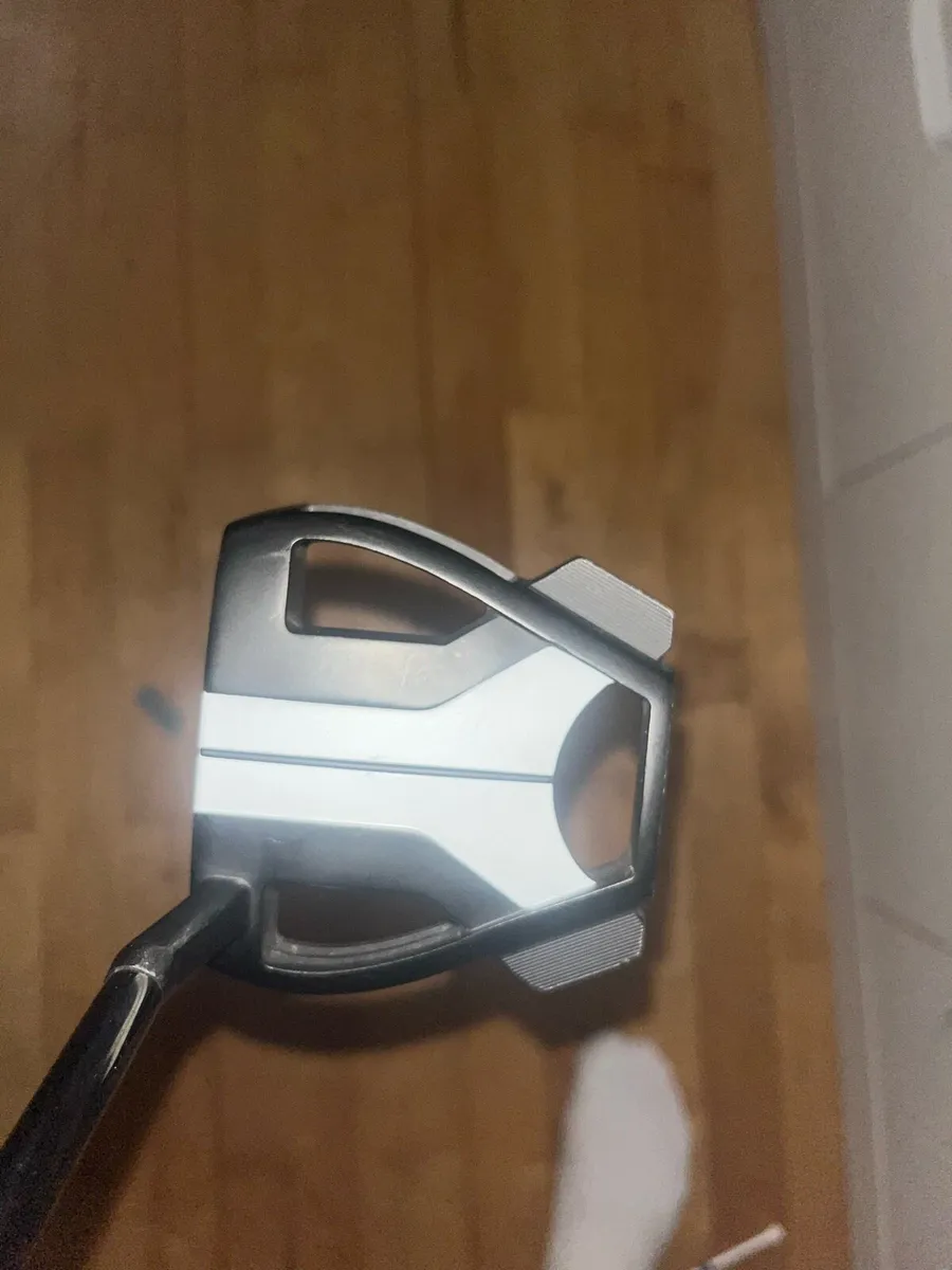 Golf spider putter - Image 4