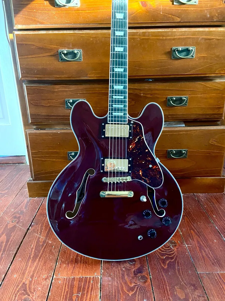 335 semi hollow guitar - Image 1