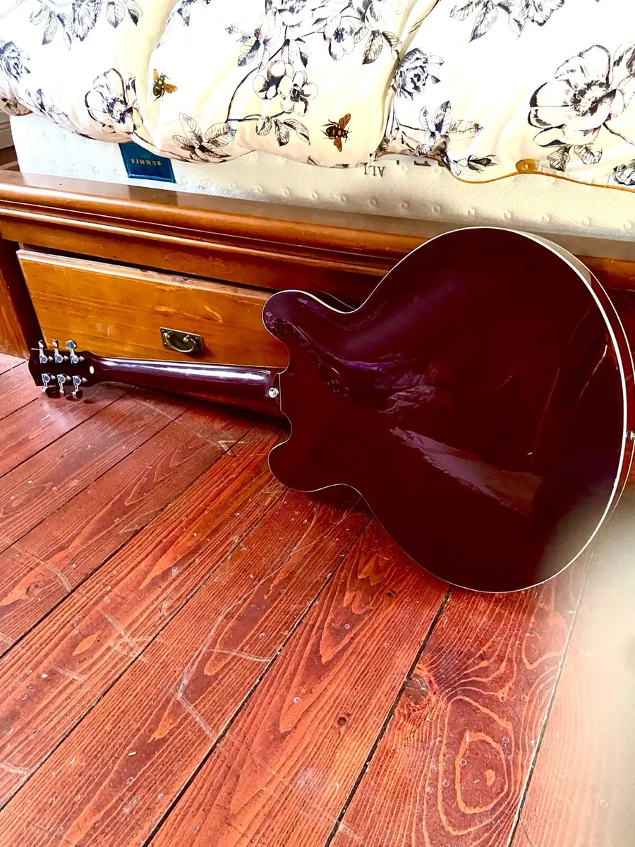 335 semi hollow guitar - Image 2