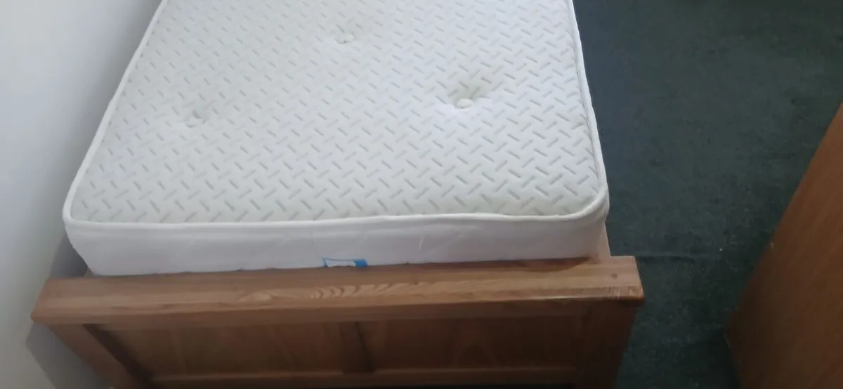 Single bed - Image 3