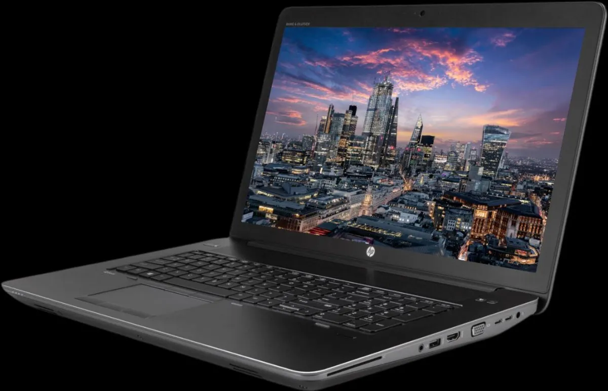 HP ZBook G4 17Inch 32GB 512GB NVIDIA Quadro 3D 8GB - Image 2