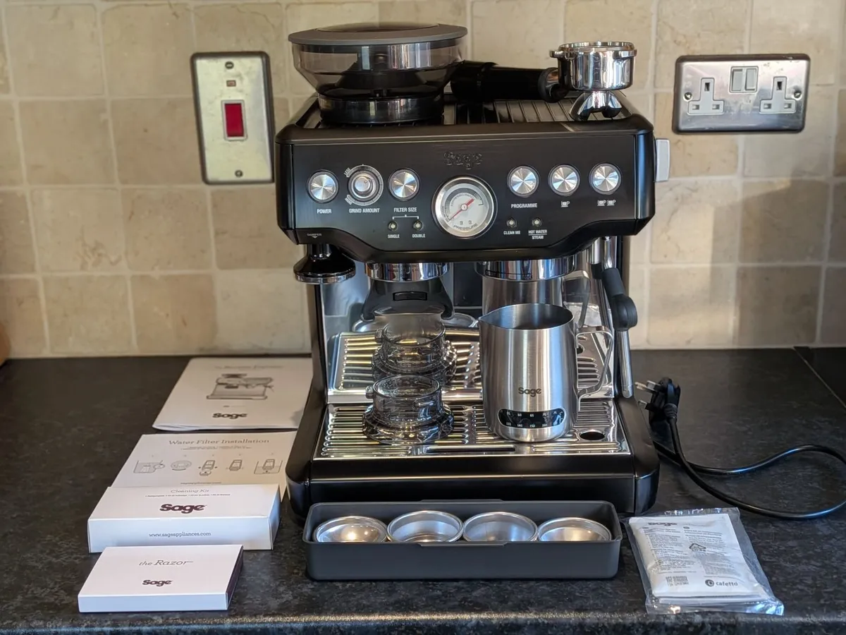 Sage barista Express Coffee machine - Image 2