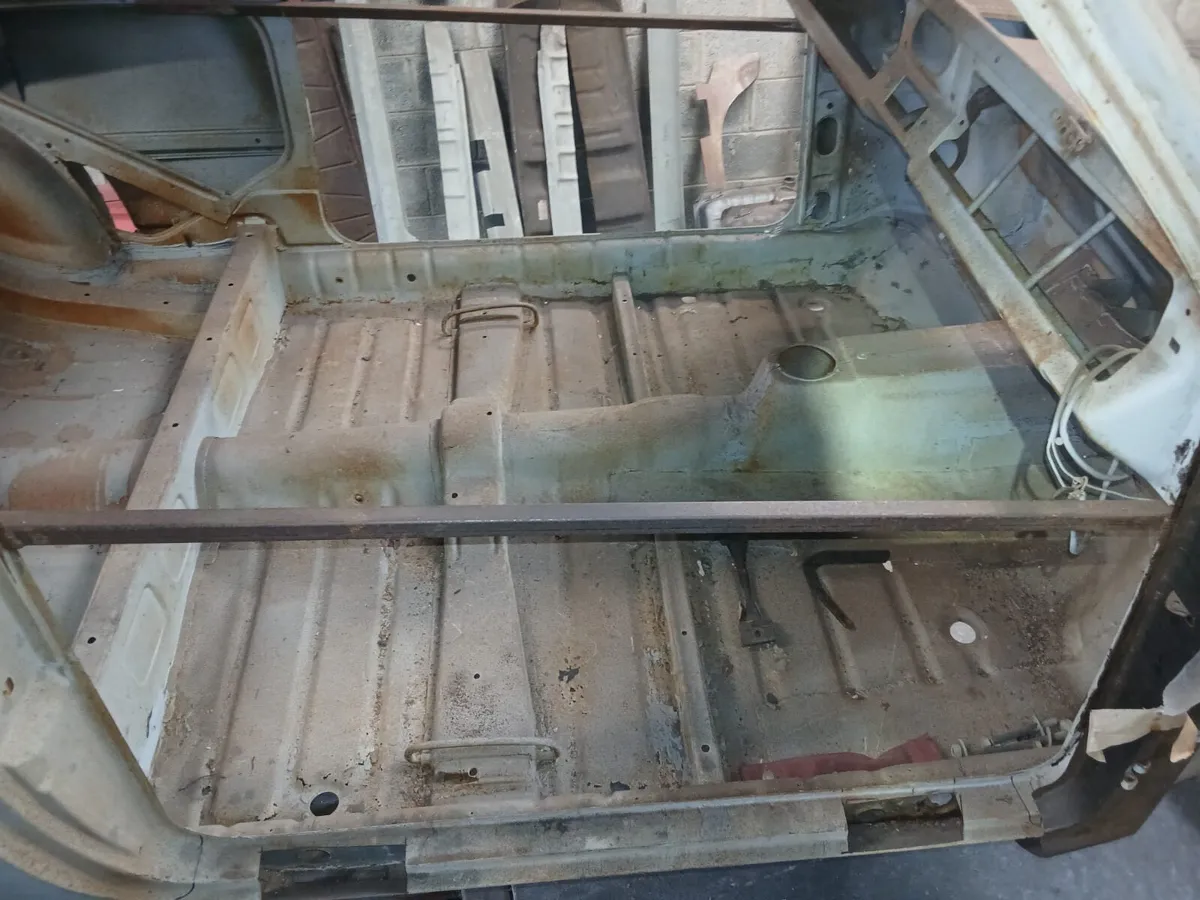 Opel Kadett B Shell & Parts (sell as job lot) - Image 4