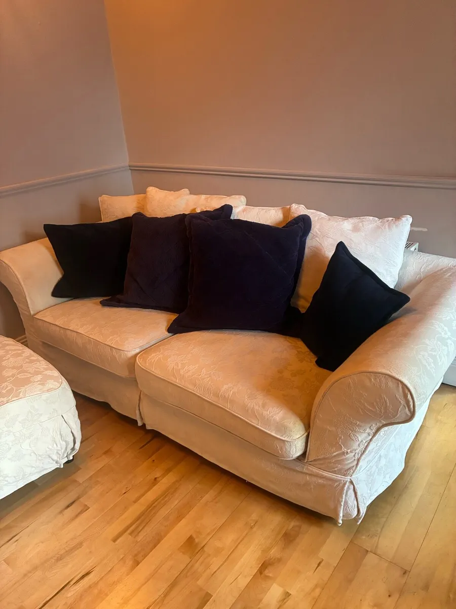 Sofas x2 3 seater’s - Image 1