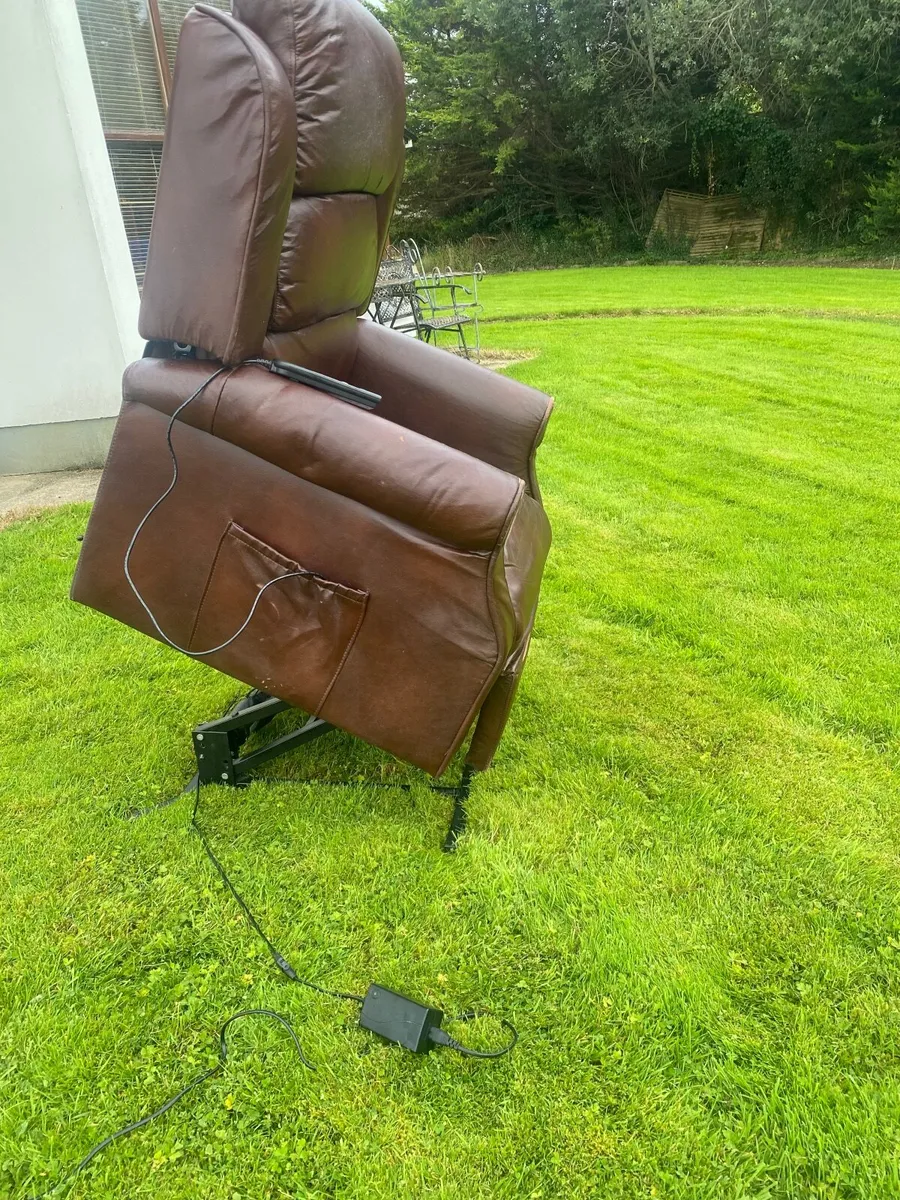 Electric Riser Recliner Mobility Chair - Image 1