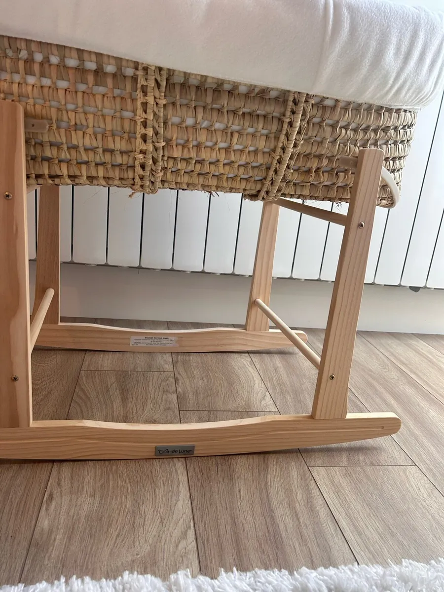 Moses basket with rocker - Image 3