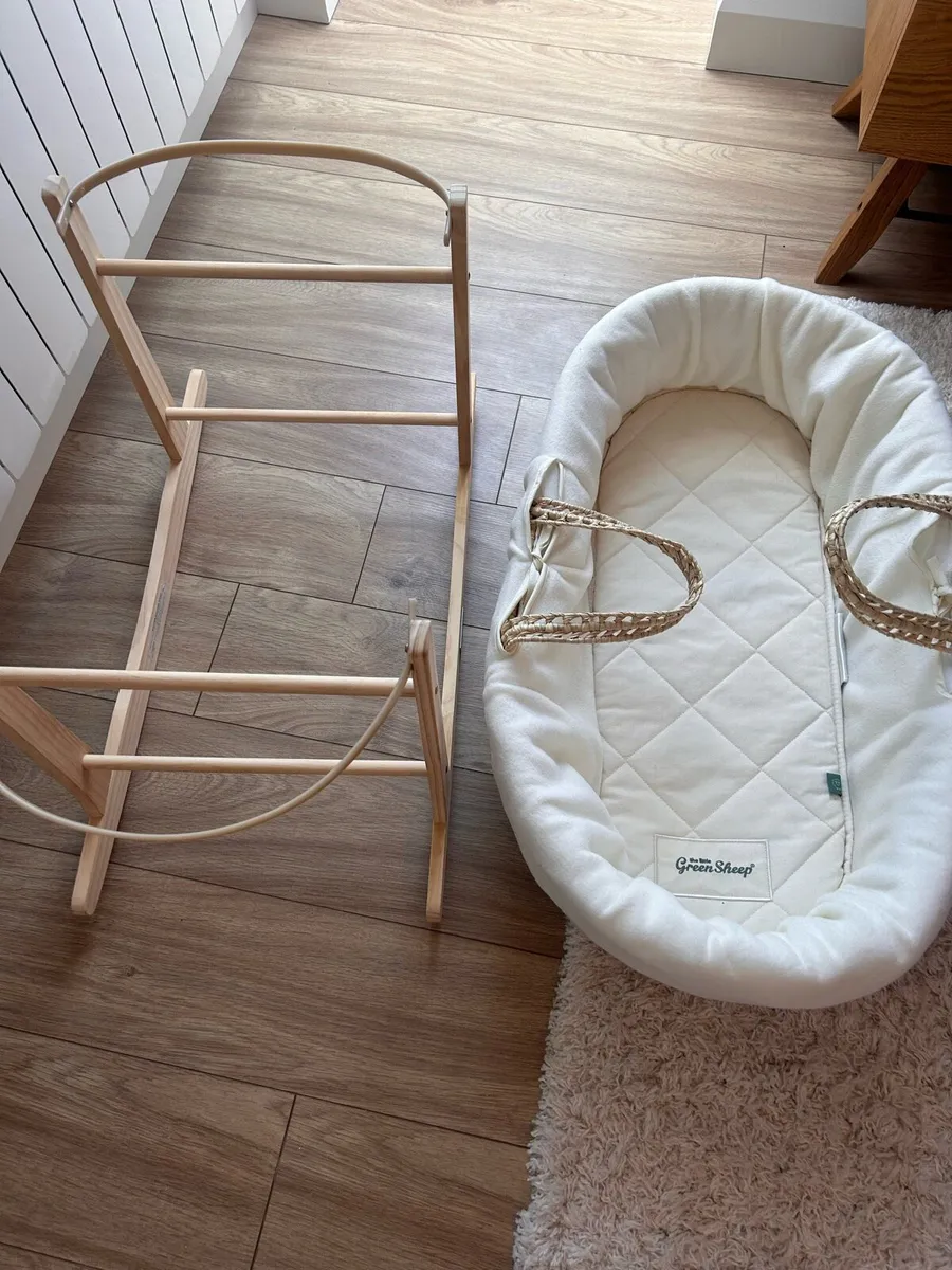 Moses basket with rocker - Image 4