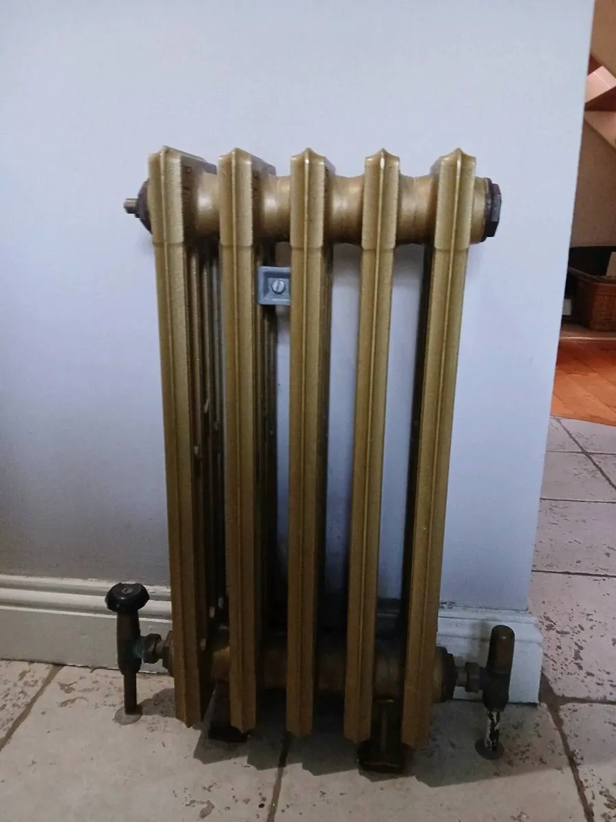Cast iron radiator s - Image 3