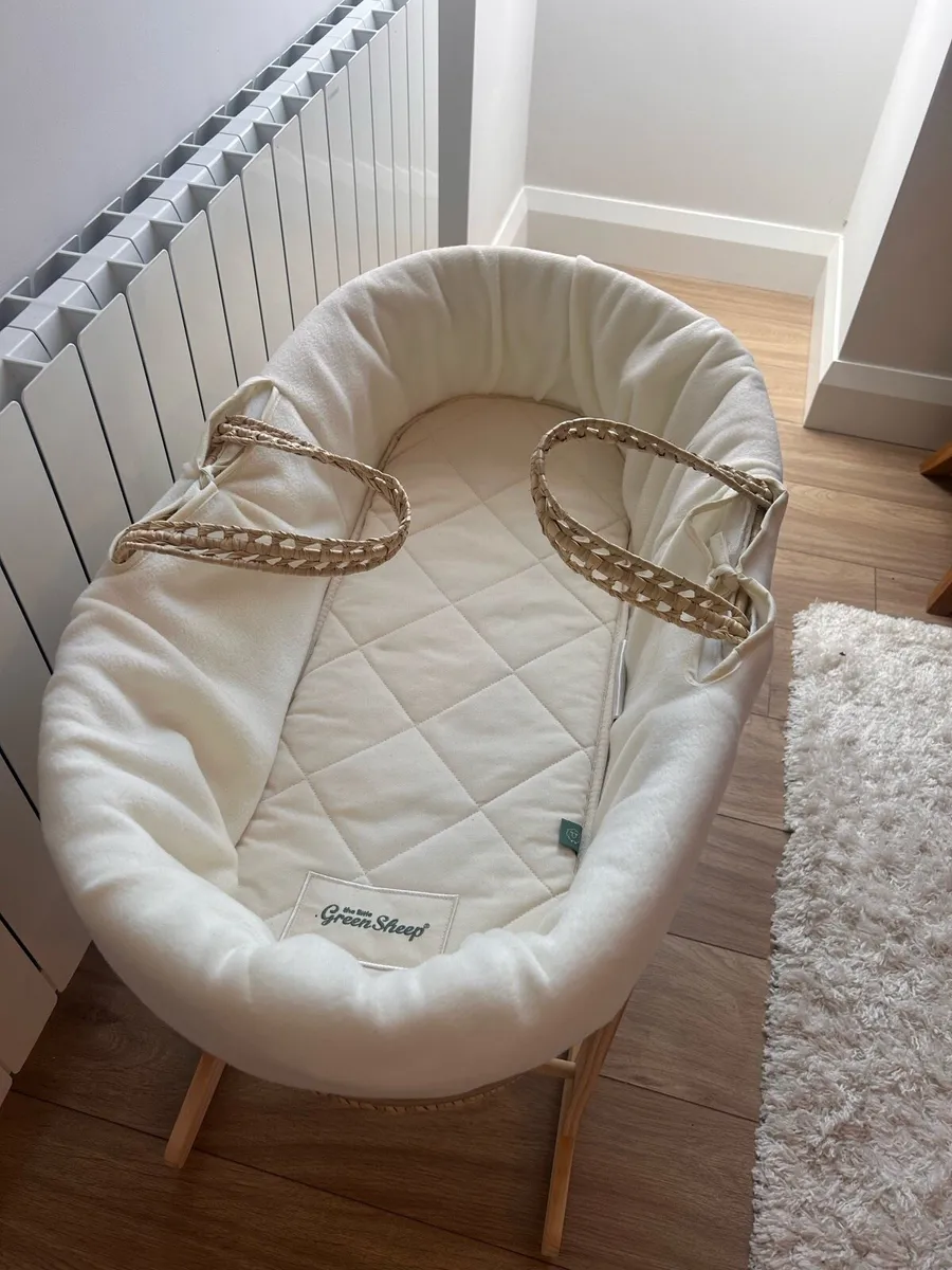 Moses basket with rocker - Image 2