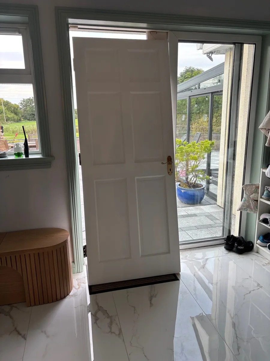 Internal doors - Image 1
