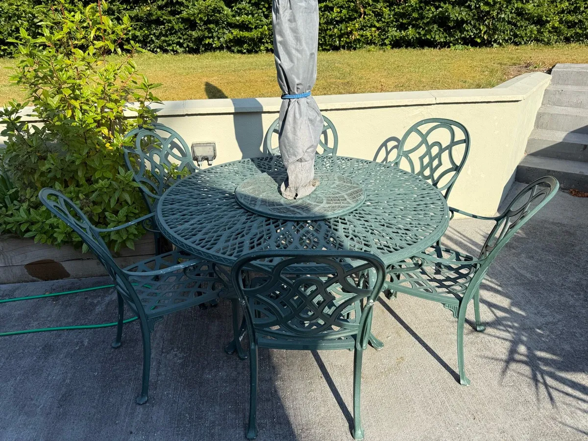 Garden Table & 6 Chairs - Image 1