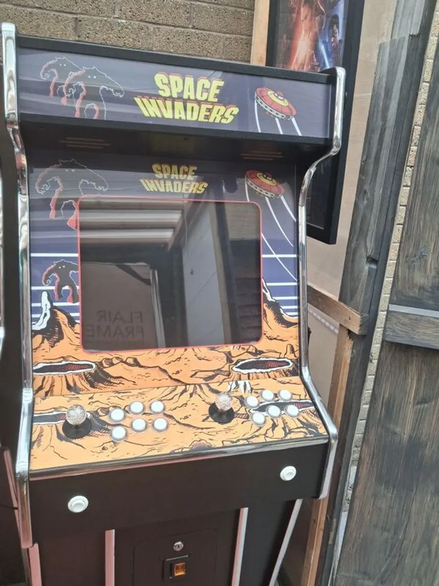Arcade Machine - Image 4