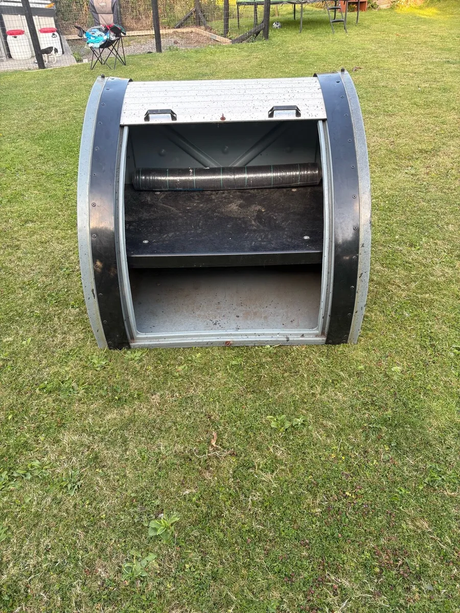 Bunker - Image 1