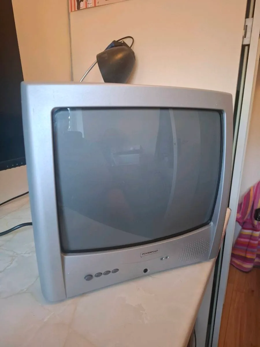 14" Powerpoint CRT TV - Image 4