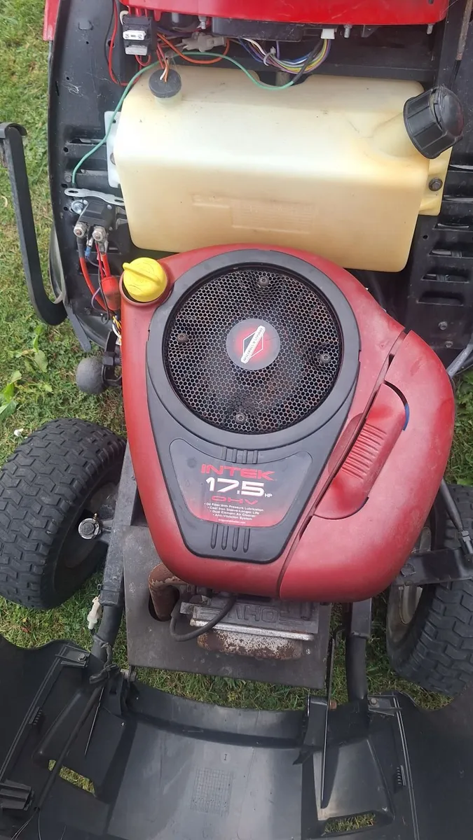 Ride mowers - Image 4