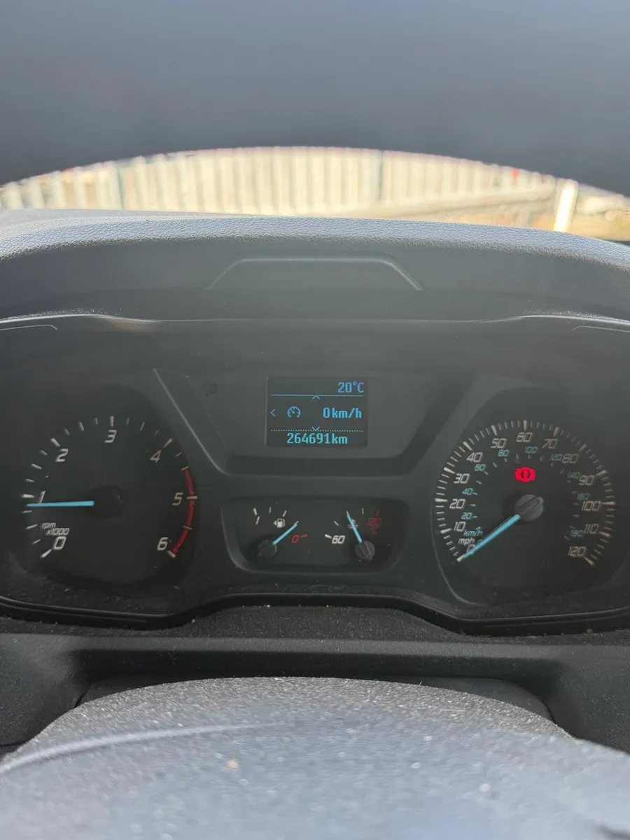 Ford transit 162 MWB H/R 2.2 TDCI - Image 2