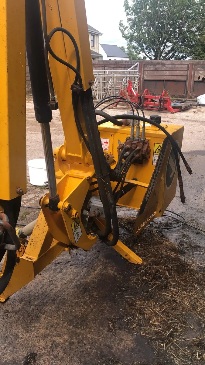 Tractor hedge cutter - Image 3