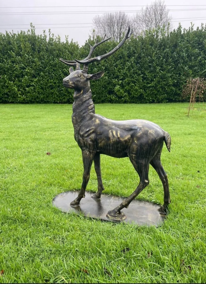 HEAVY CAST IRON DEERS - Image 3