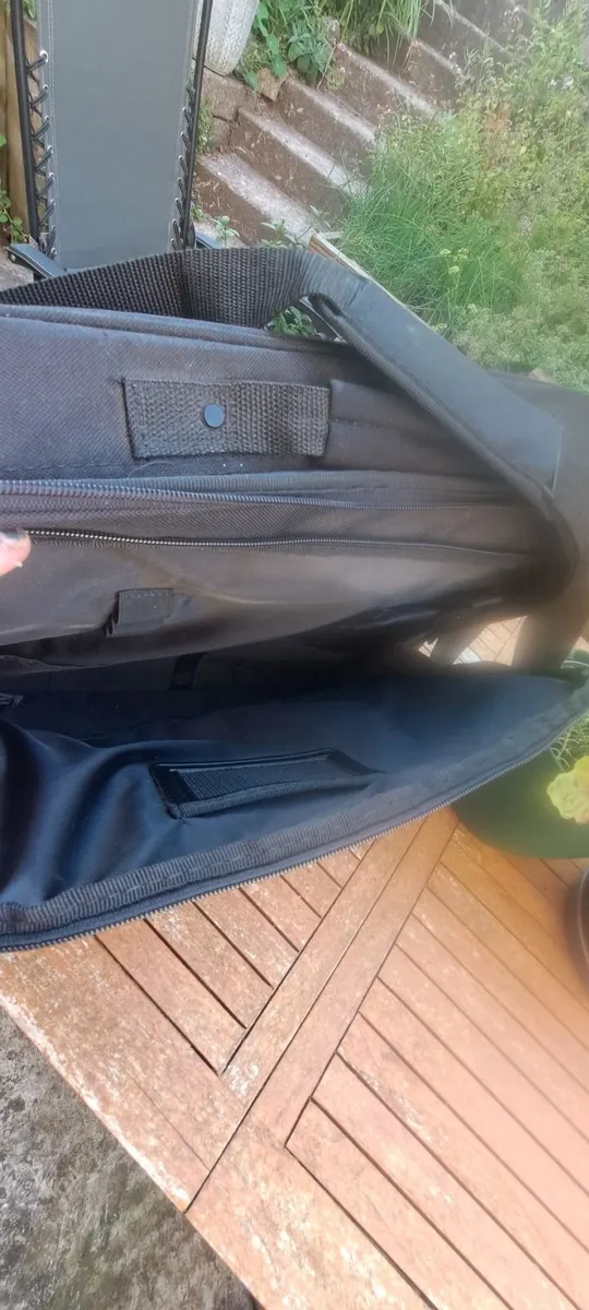 Targus Laptop Bag - Image 2