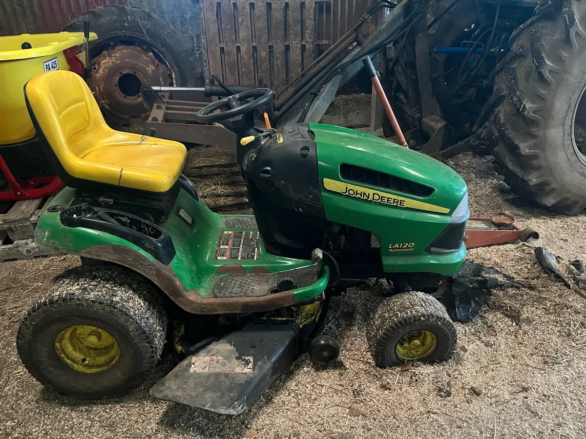 Ride on lawnmower - Image 2