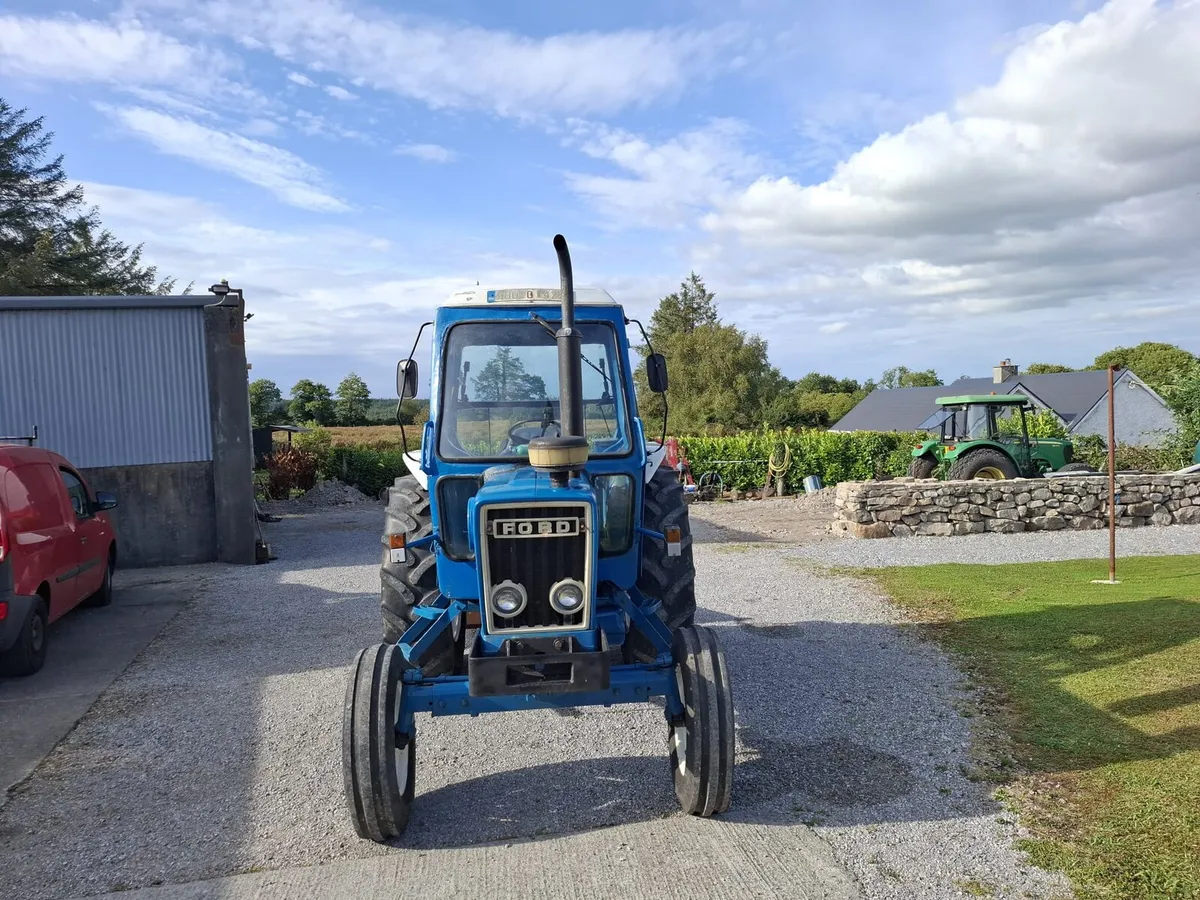 Ford 7600 - Image 2