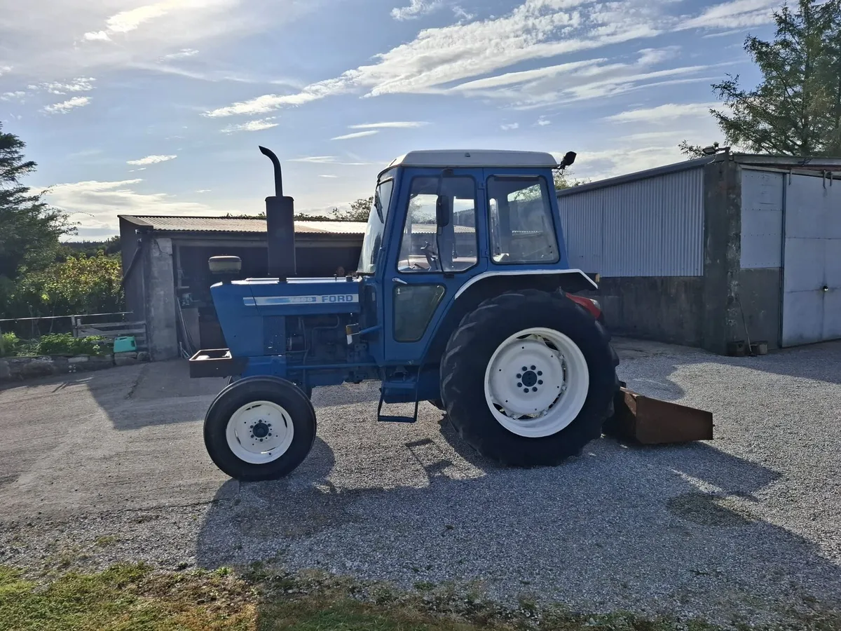 Ford 7600 - Image 3