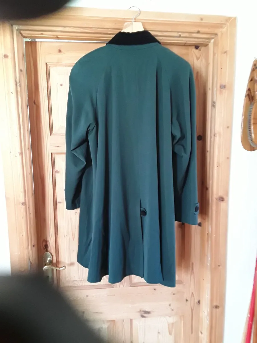 Ladies as new bottle green coat size 12 - Image 2