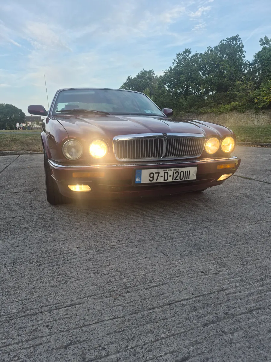 Jaguar XJ 1997 - Image 1