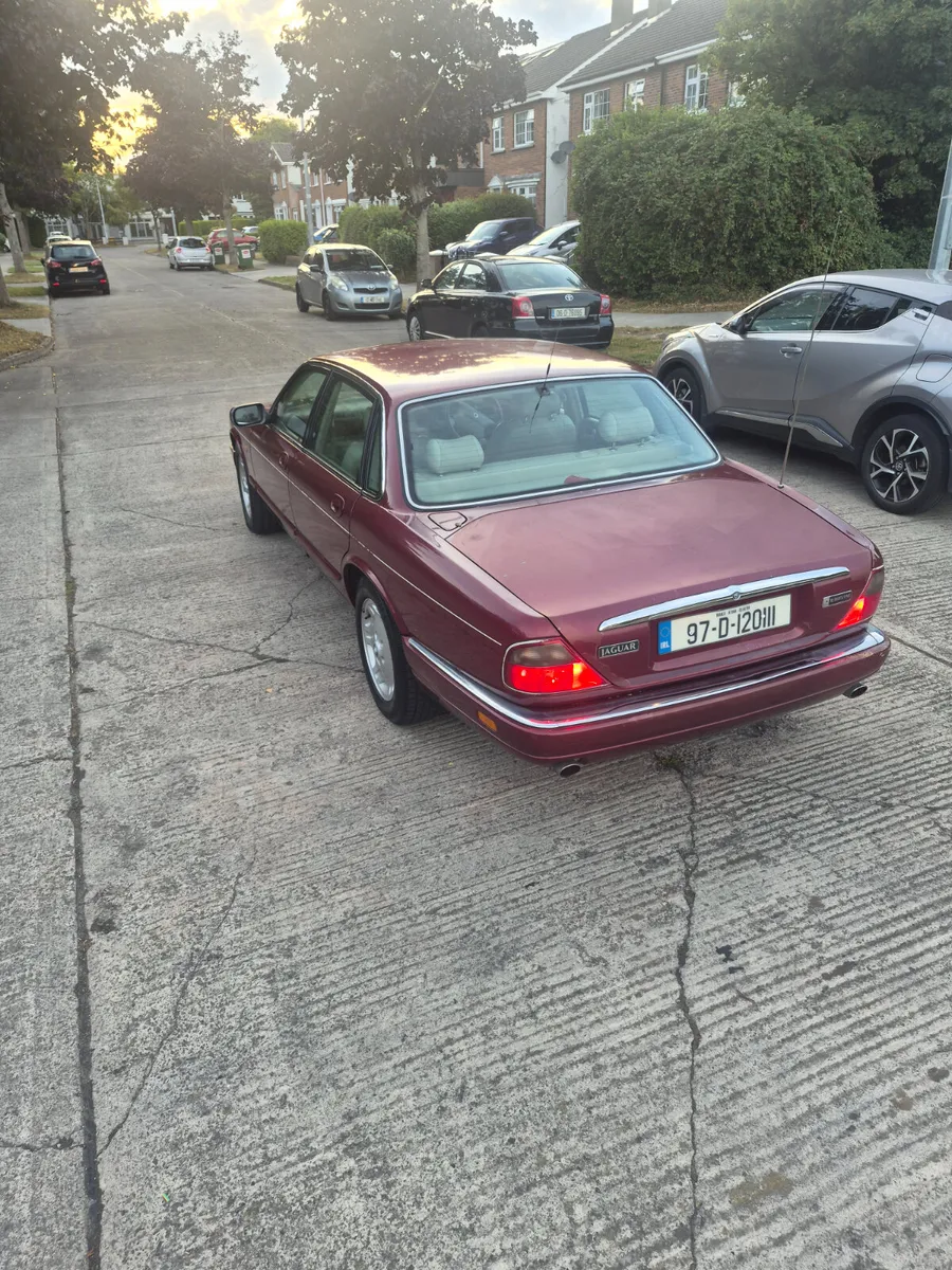 Jaguar XJ 1997 - Image 3