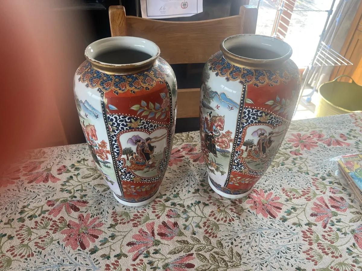 Satsuma Vases - Image 2