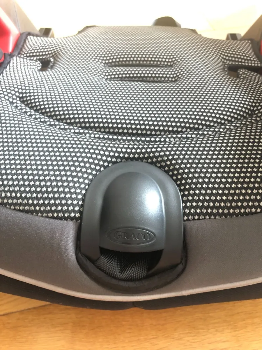 Graco Booster Seat - Excellent Condition - Image 4