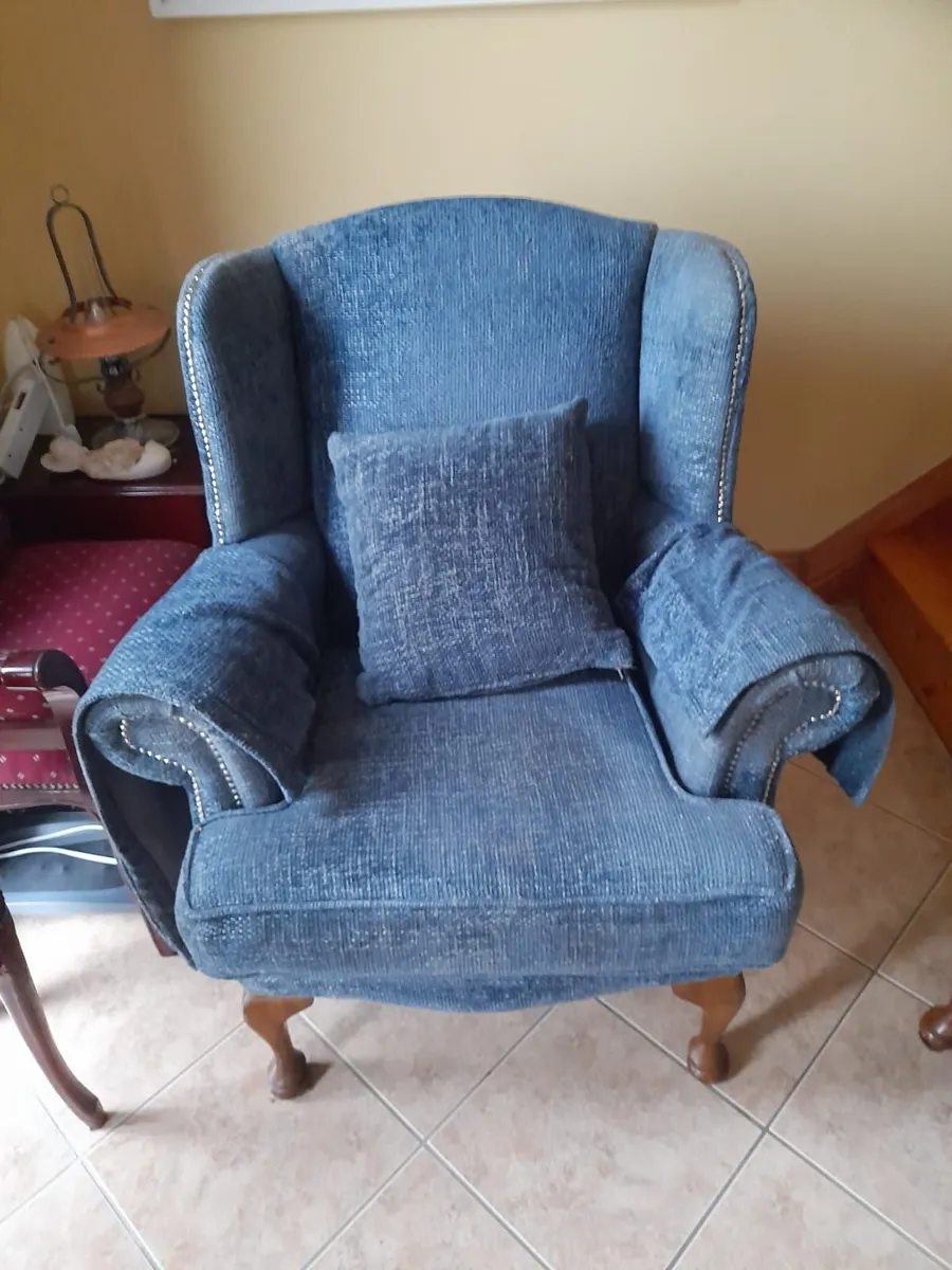 Queen Anne chairs - Image 1