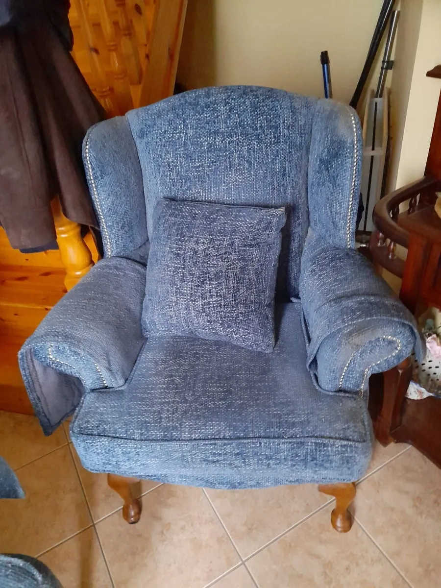 Queen Anne chairs - Image 2