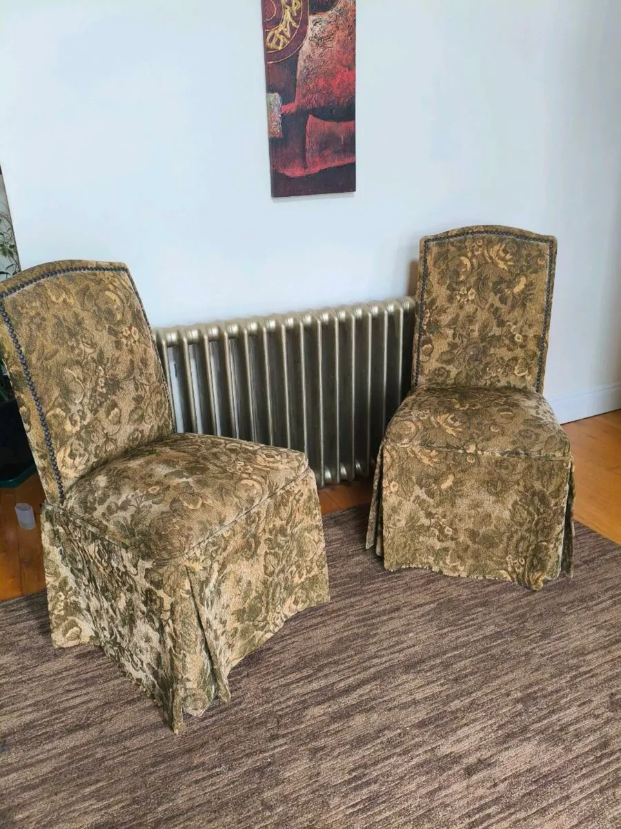 4 chairs like new beautiful comfortable,60 - Image 1