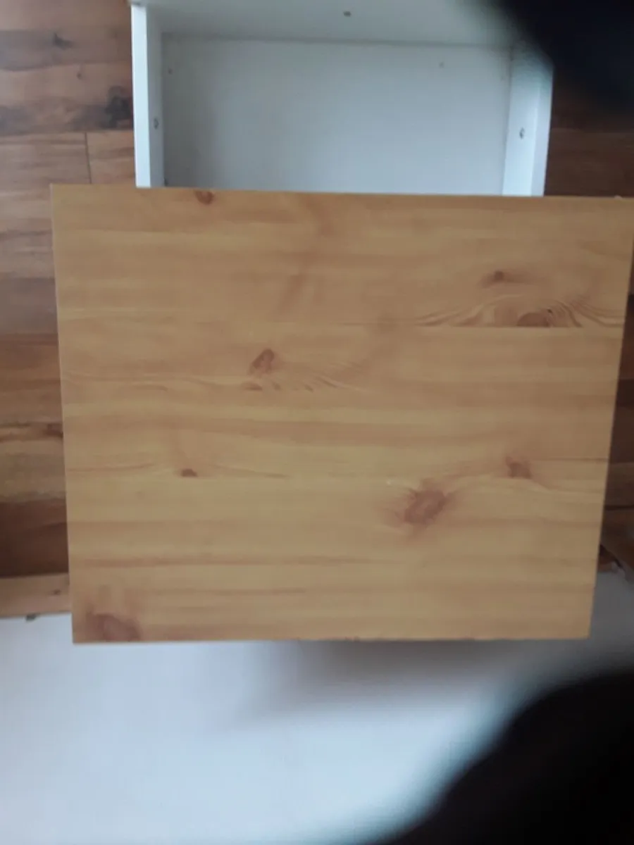 Small 2  Locker - Image 2
