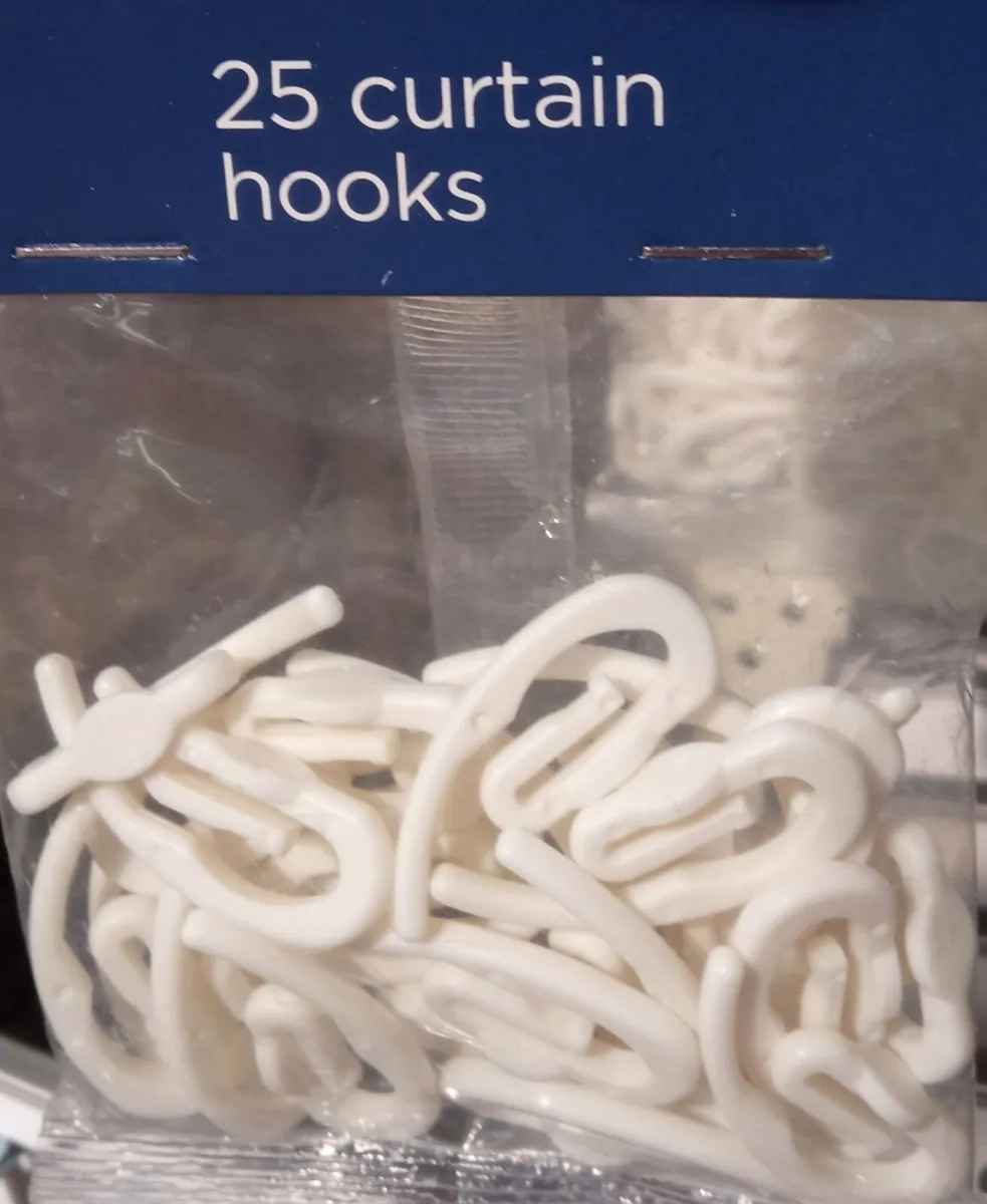 Curtain Rings & Hooks - Image 2