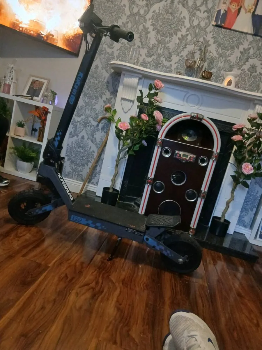 Kukurin g2 scooter